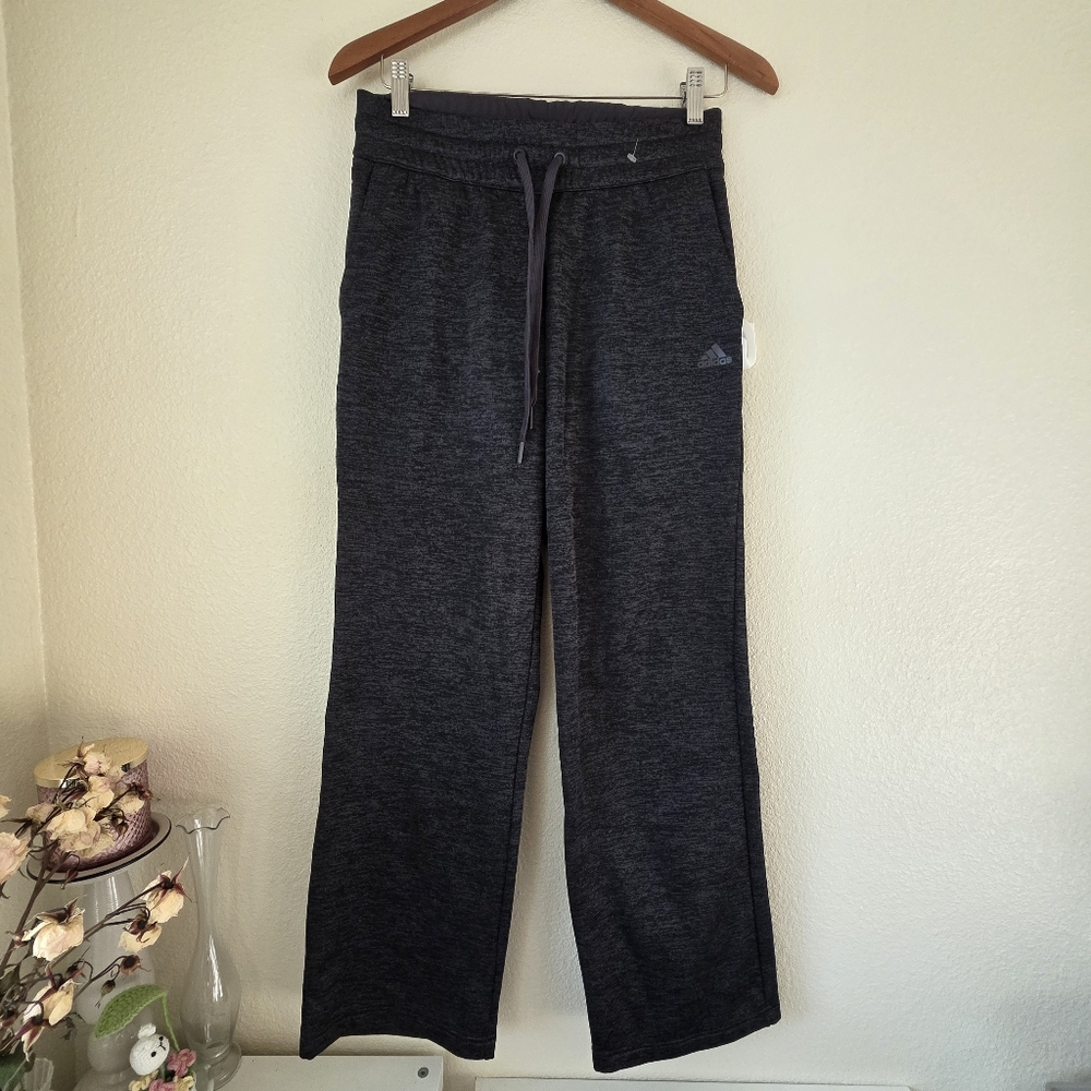 ADIDAS Women's Team Issue Fleece Dorm Athletic Sweatpants Small (8-10)